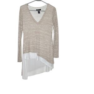 WHITE House Black Market V neckline asymetrical blouse. Size XS